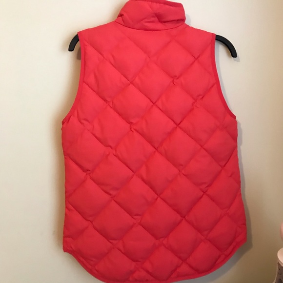 J. Crew Womens Coral Puffer down Vest Size Xs - Picture 2 of 2